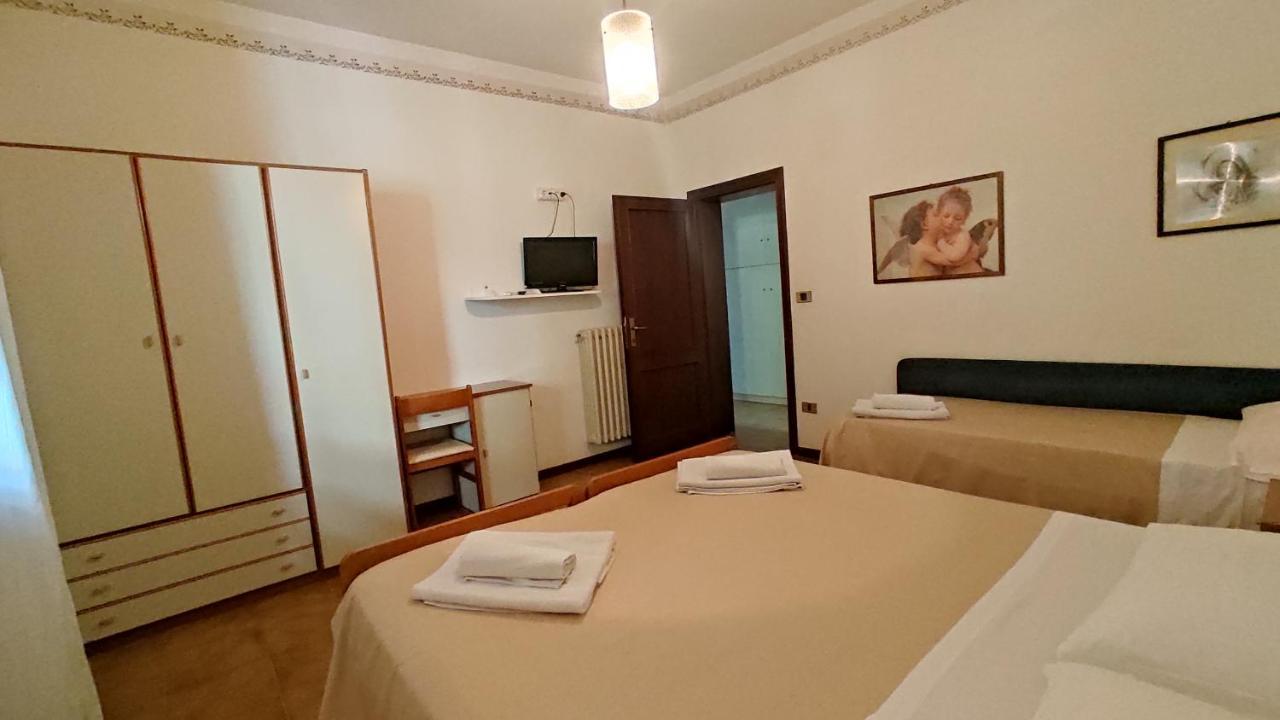 Hotel De Amicis ريتشيوني المظهر الخارجي الصورة