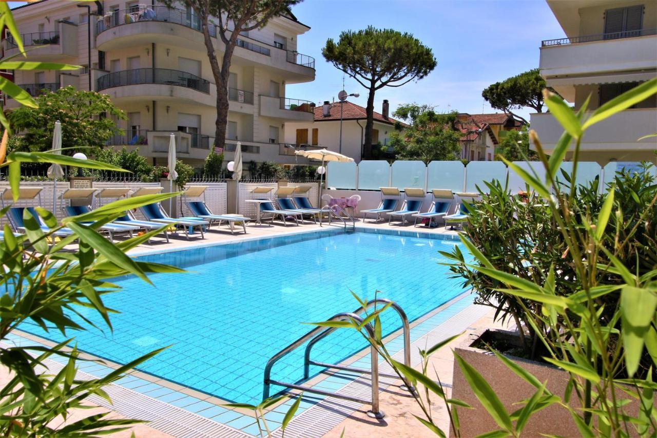 Hotel De Amicis ريتشيوني المظهر الخارجي الصورة